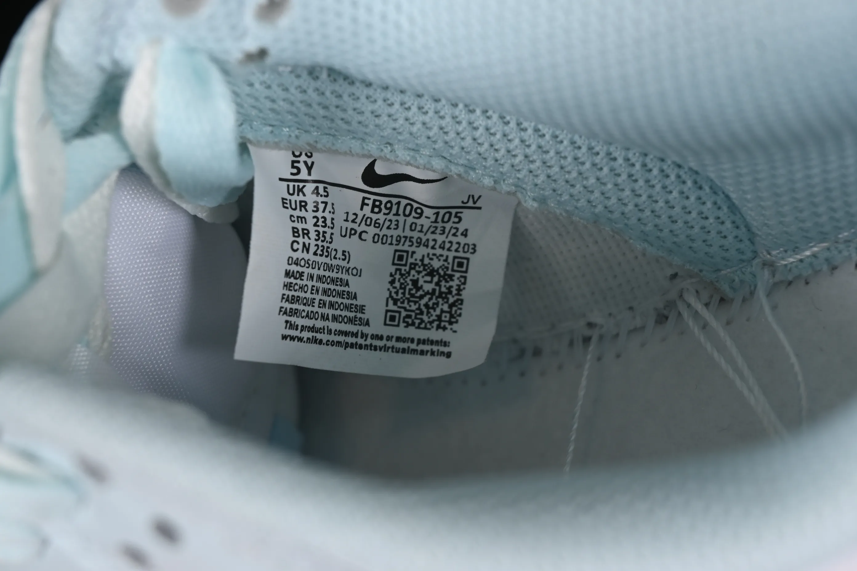 All categories Nk SB Dunk series Nk SB Dunk Low low-top sneakers Nk SB Dunk Low Coastal denim SB low-top casual sneakers FB9109-105